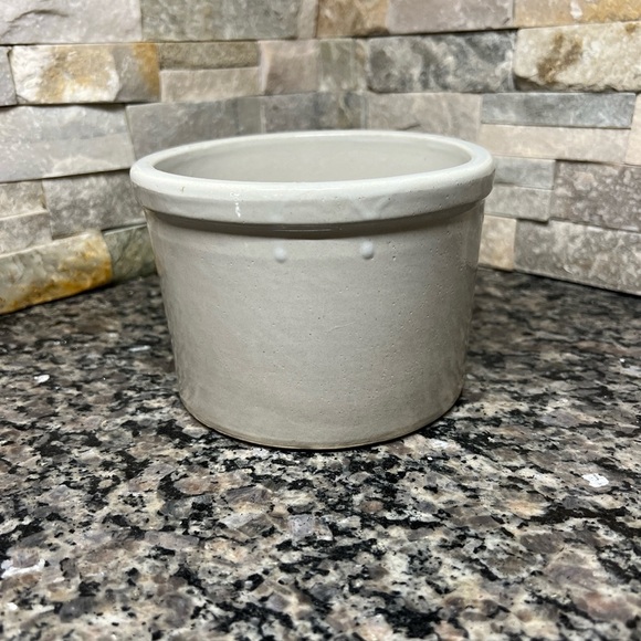 Haberdashery small vintage crock butter crock - Picture 4 of 11